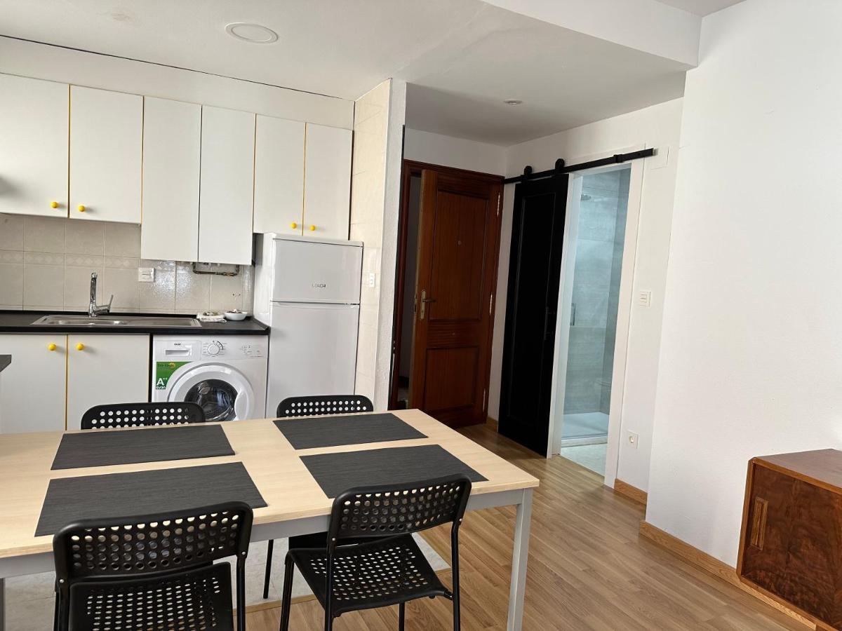 Dos Torres Hobbiton- En El Corazon Del Casco Historico Apartment Zaragoza Luaran gambar